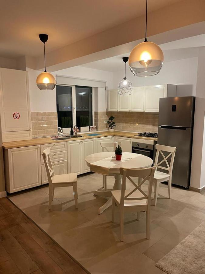 Beautiful Colors Residence Villa オトペニ エクステリア 写真