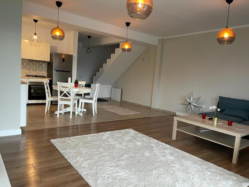 Beautiful Colors Residence Villa オトペニ エクステリア 写真